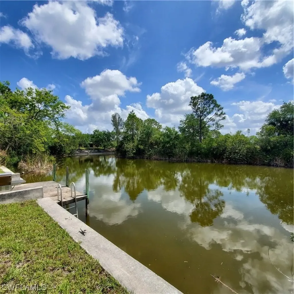 3031 NE 1st Avenue Cape Coral FL 33909