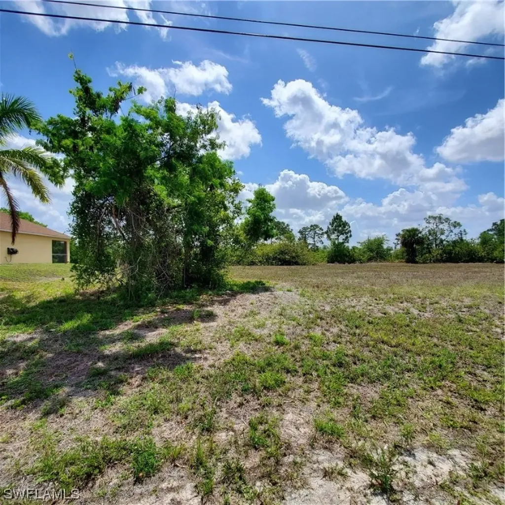 3031 NE 1st Avenue Cape Coral FL 33909