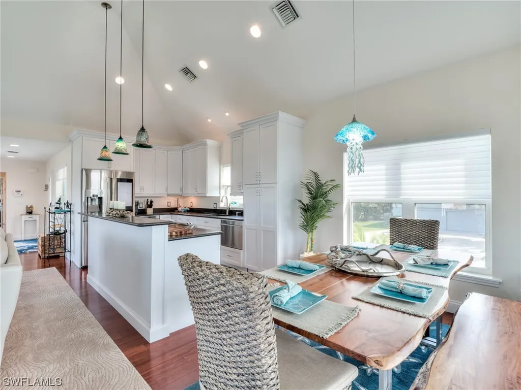 1511 Angel Drive Sanibel FL 33957