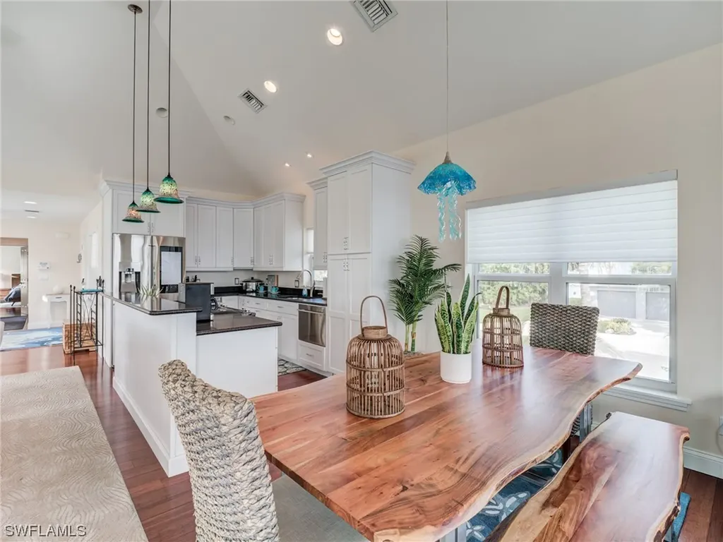 1511 Angel Drive Sanibel FL 33957