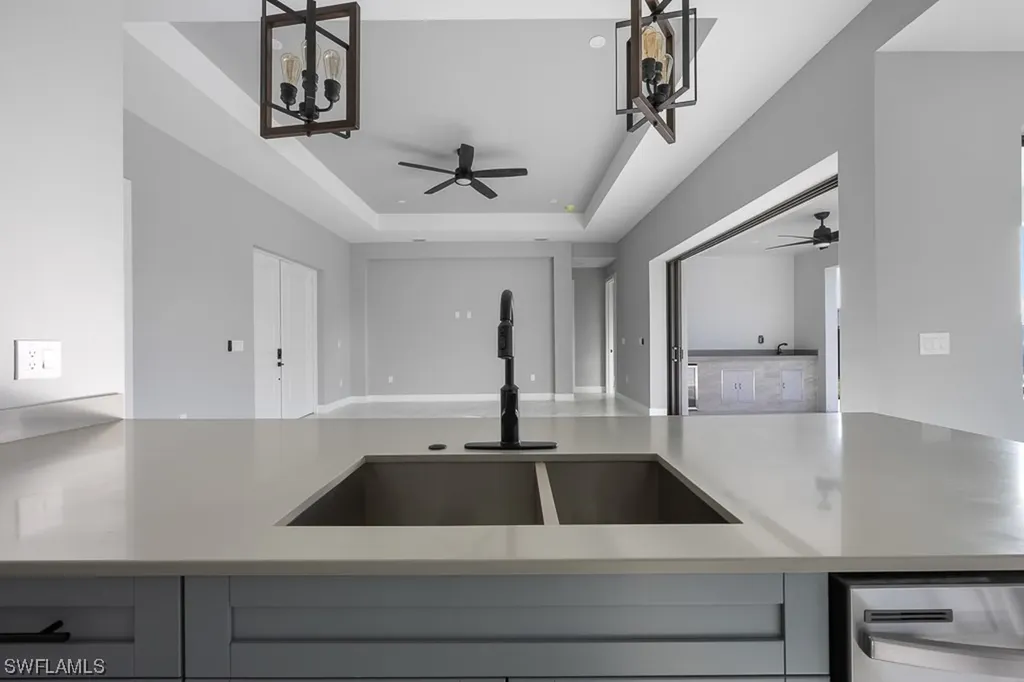 2914 NW 24th Avenue Cape Coral FL 33993