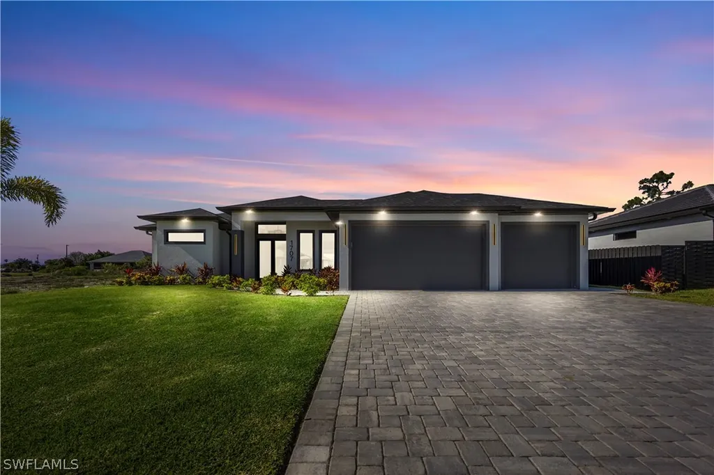 2914 NW 24th Avenue Cape Coral FL 33993