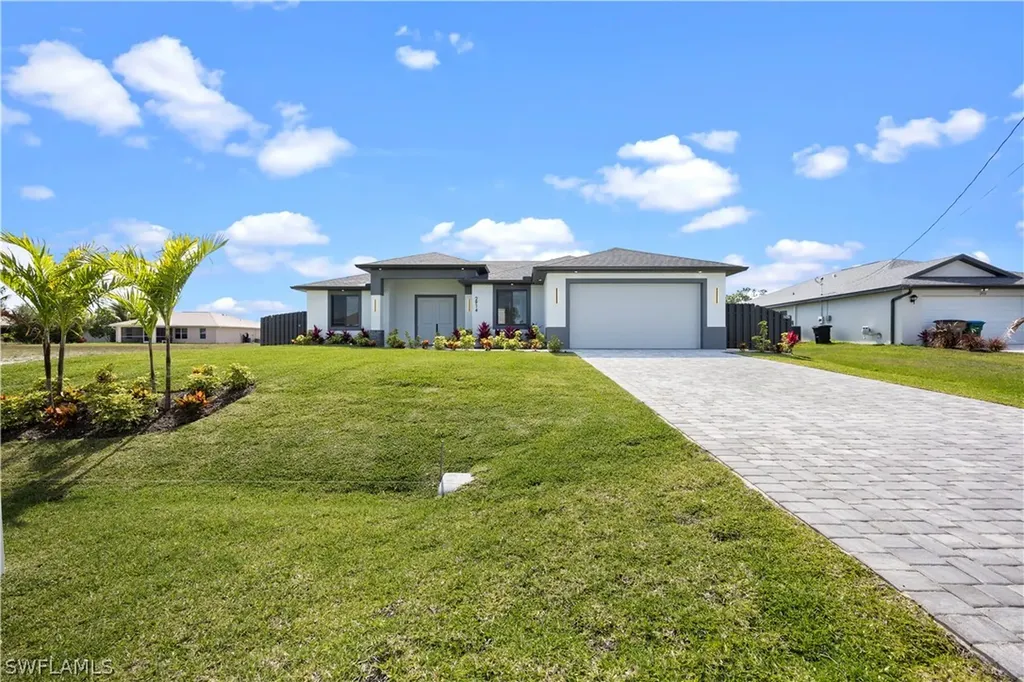 2914 NW 24th Avenue Cape Coral FL 33993