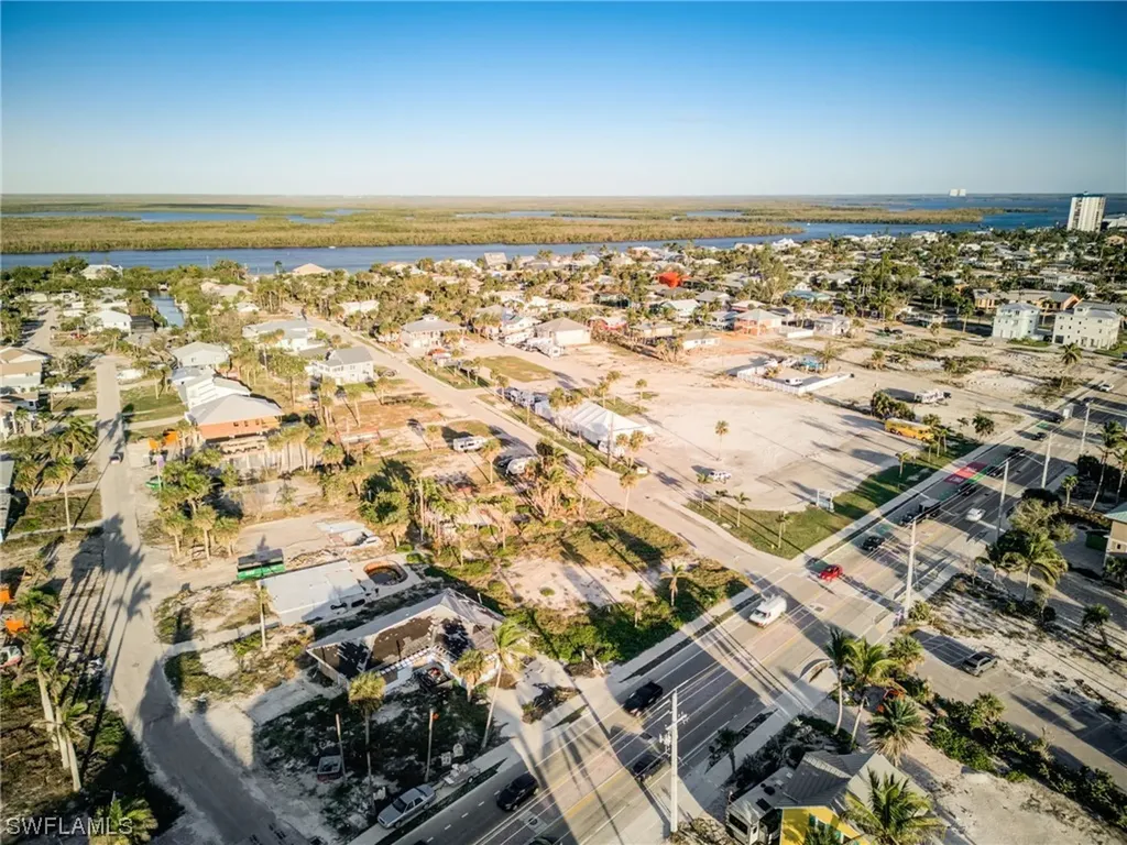 121 Connecticut Street Fort Myers Beach FL 33931