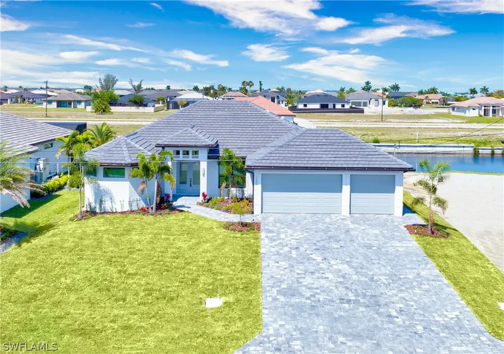 1230 NW 39th Avenue Cape Coral FL 33993