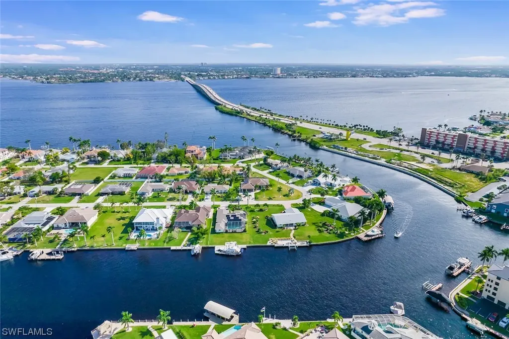 4630 SE 20th Avenue Cape Coral FL 33904