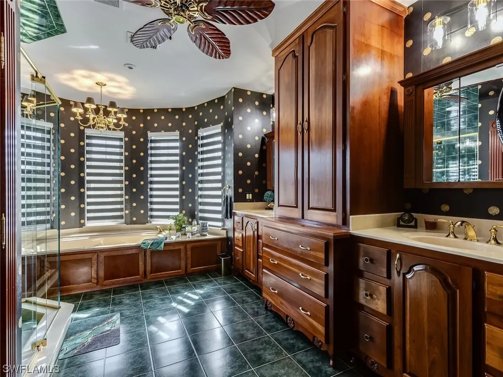4630 SE 20th Avenue Cape Coral FL 33904