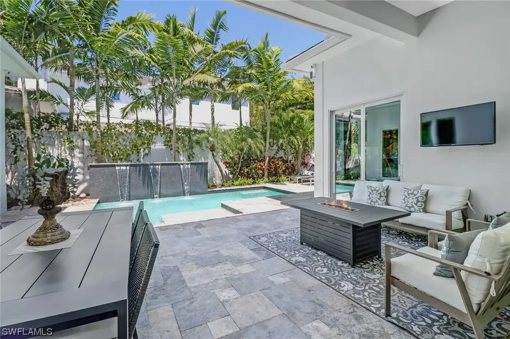 9261 Mercato Way Naples FL 34108