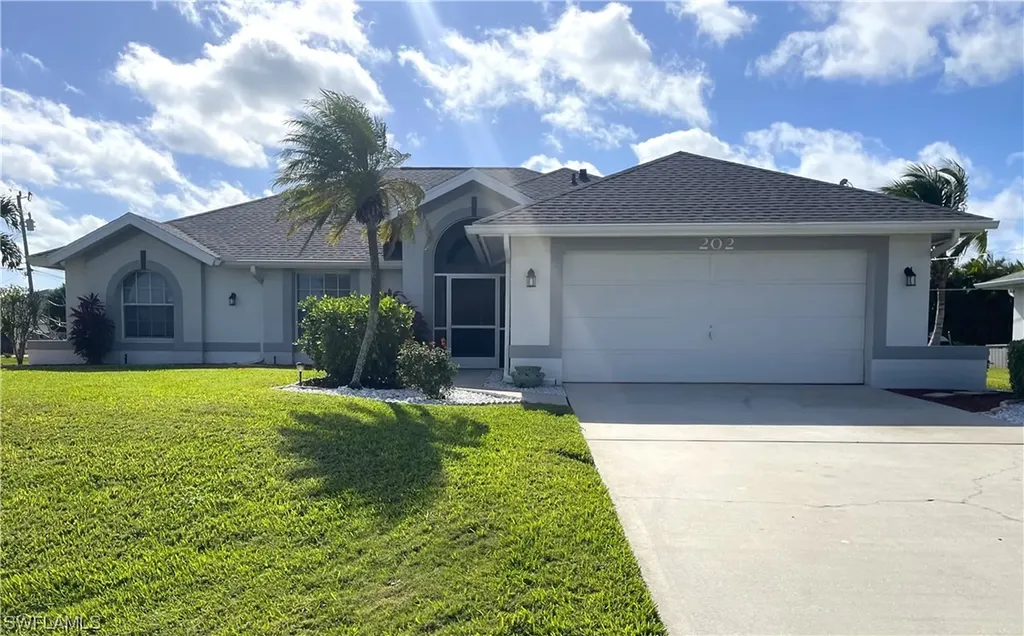 202 SW 32nd Terrace Cape Coral FL 33914