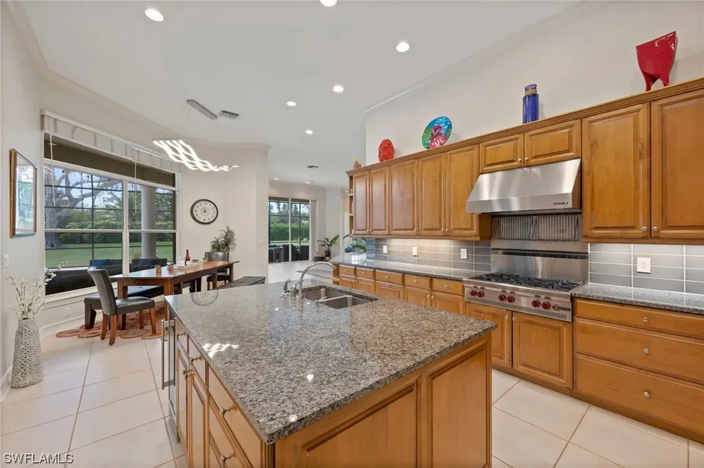 1903 Empress Court Naples FL 34110