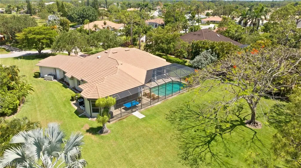 1903 Empress Court Naples FL 34110