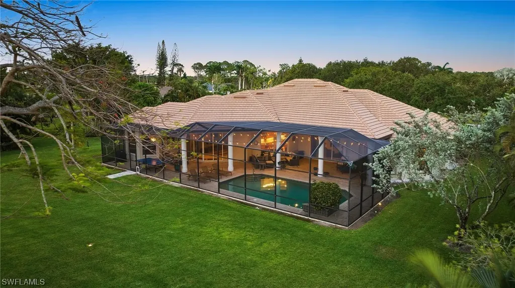 1903 Empress Court Naples FL 34110