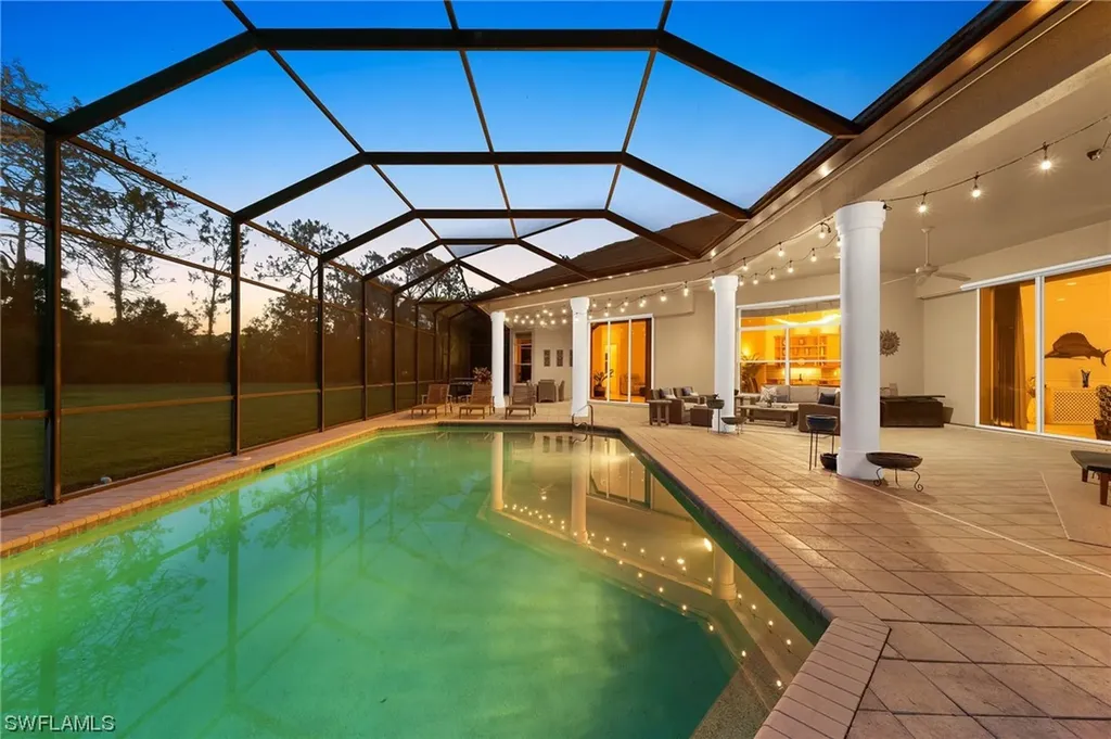 1903 Empress Court Naples FL 34110