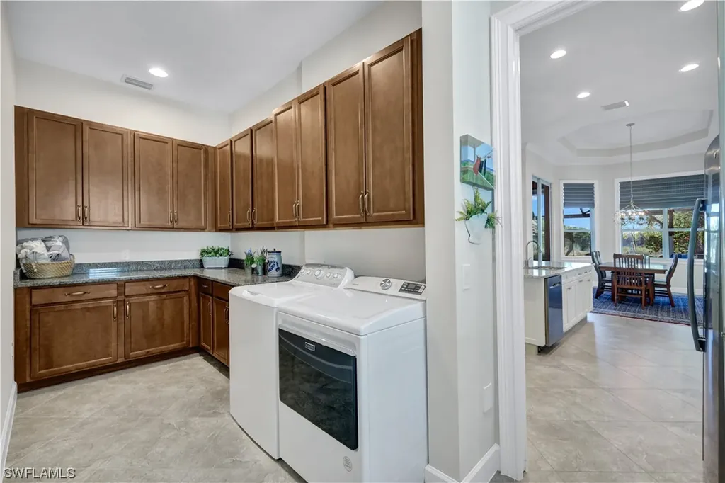5719 Clarendon Drive Naples FL 34113