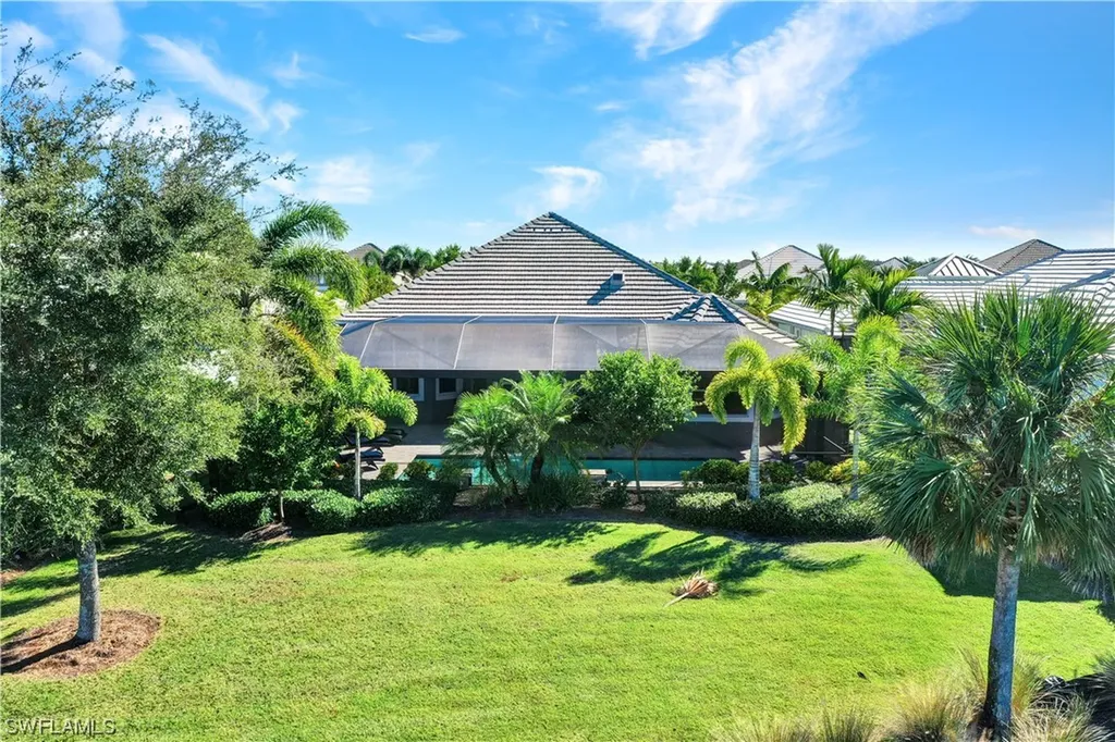 5719 Clarendon Drive Naples FL 34113