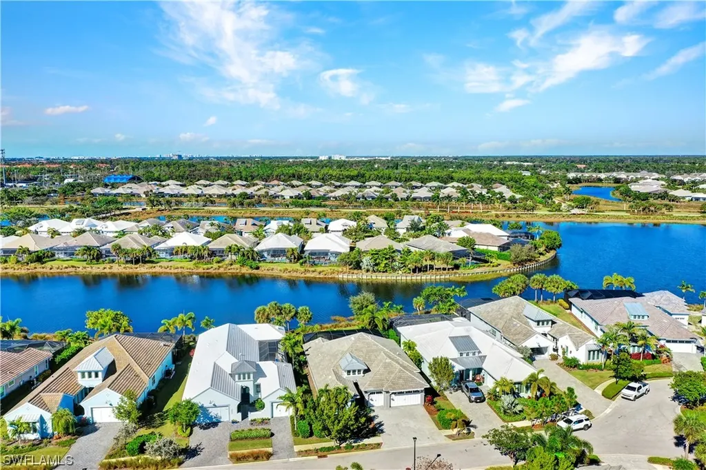 5719 Clarendon Drive Naples FL 34113
