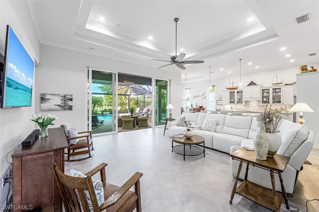 5719 Clarendon Drive Naples FL 34113