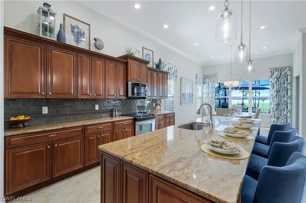 8985 Quarry Drive Naples FL 34120