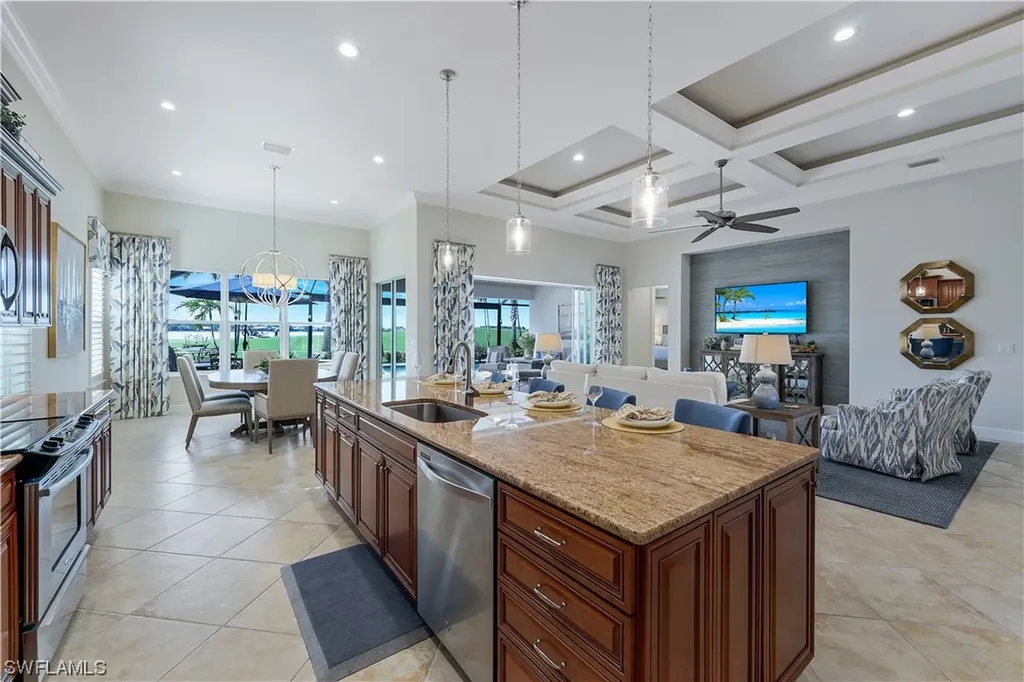 8985 Quarry Drive Naples FL 34120
