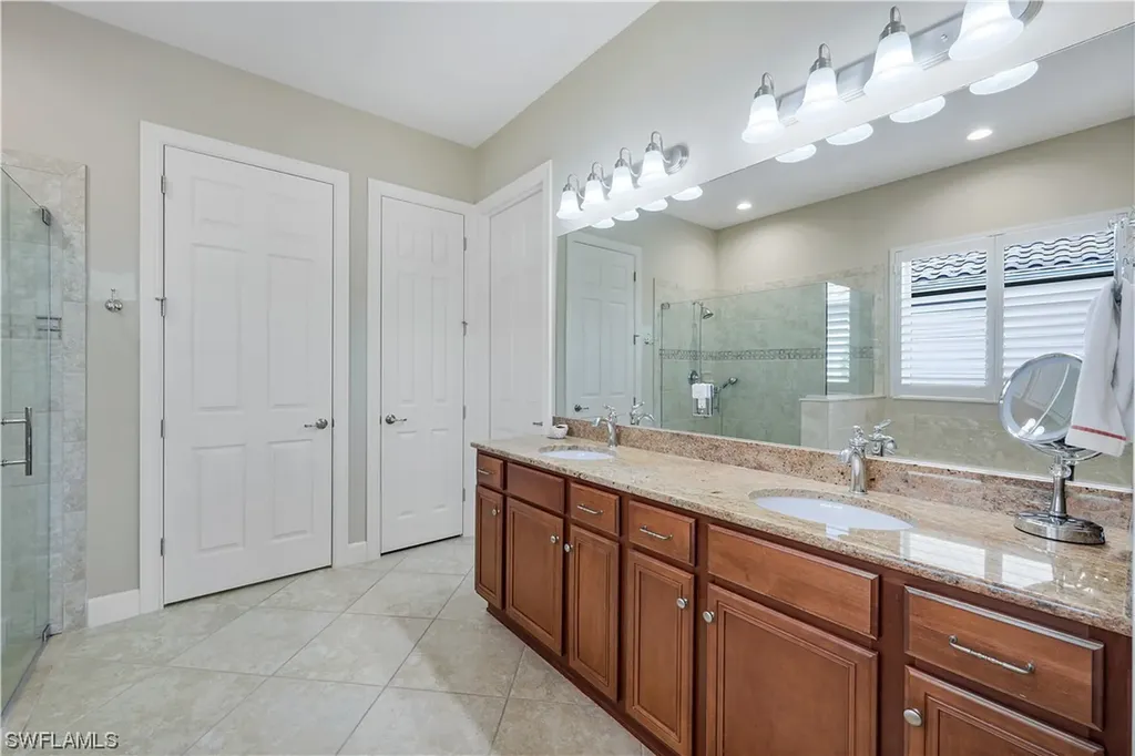 8985 Quarry Drive Naples FL 34120