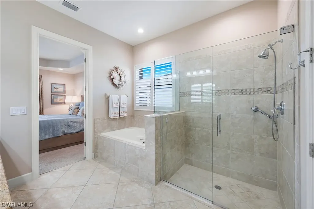 8985 Quarry Drive Naples FL 34120