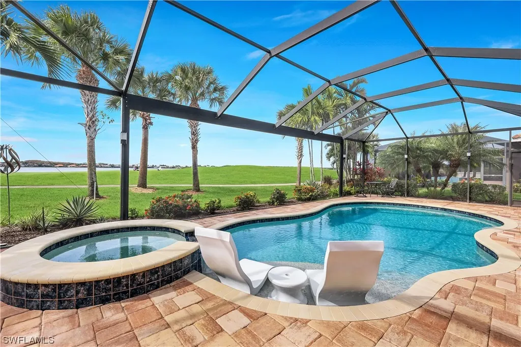 8985 Quarry Drive Naples FL 34120