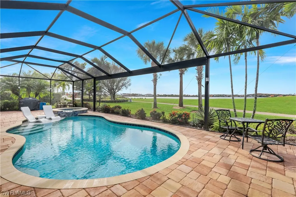 8985 Quarry Drive Naples FL 34120
