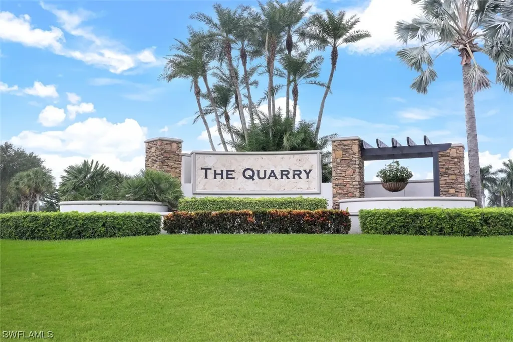 8985 Quarry Drive Naples FL 34120