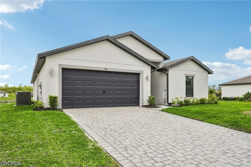 861 Gen D Macarthur Avenue Labelle FL 33935