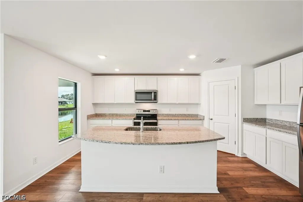 861 Gen D Macarthur Avenue Labelle FL 33935