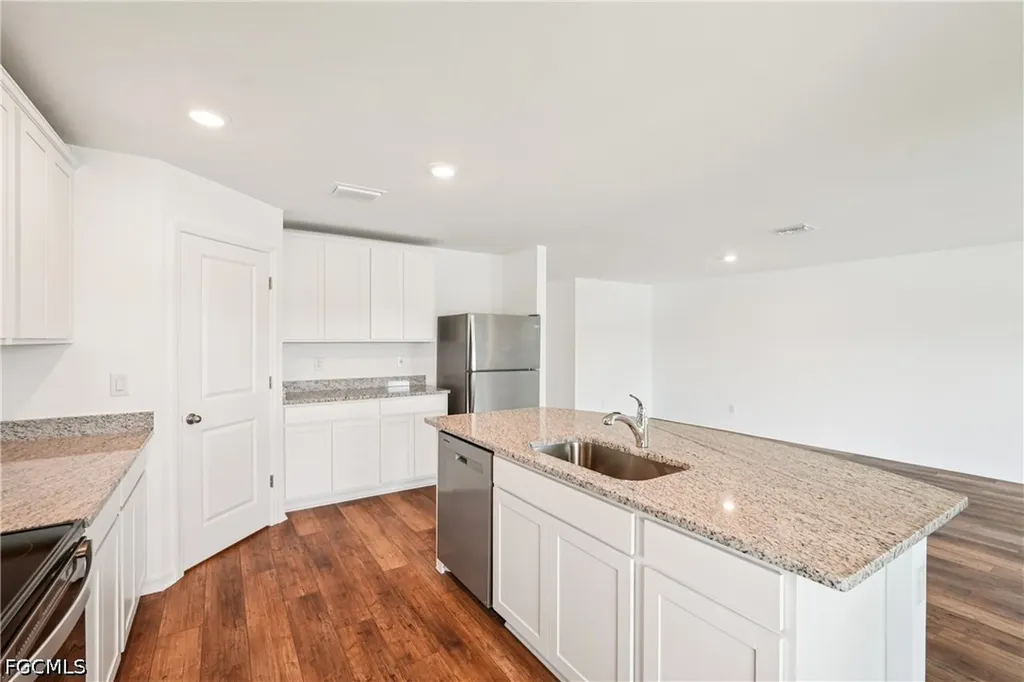 861 Gen D Macarthur Avenue Labelle FL 33935