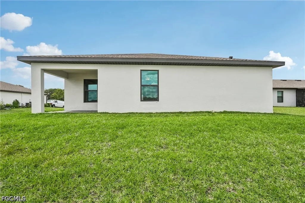861 Gen D Macarthur Avenue Labelle FL 33935