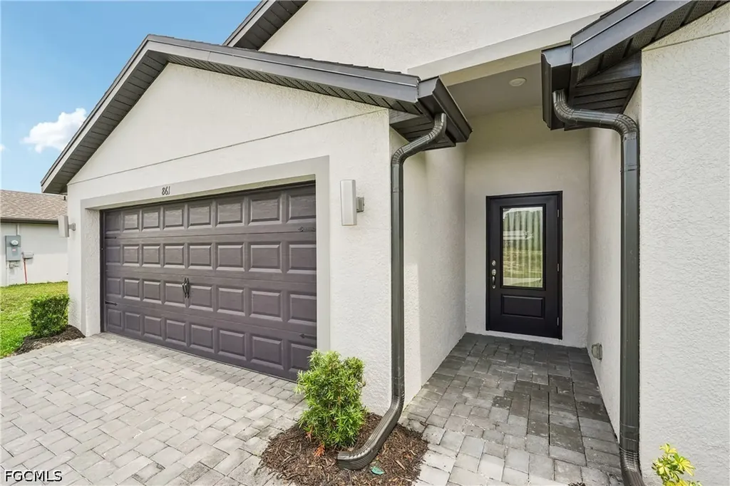 861 Gen D Macarthur Avenue Labelle FL 33935