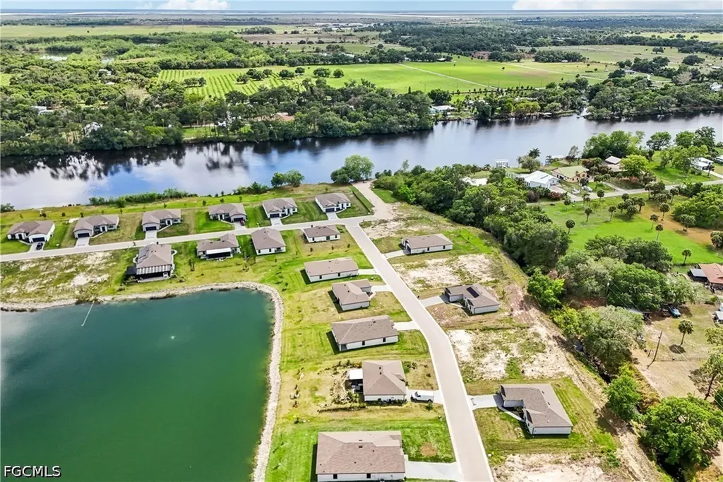 861 Gen D Macarthur Avenue Labelle FL 33935