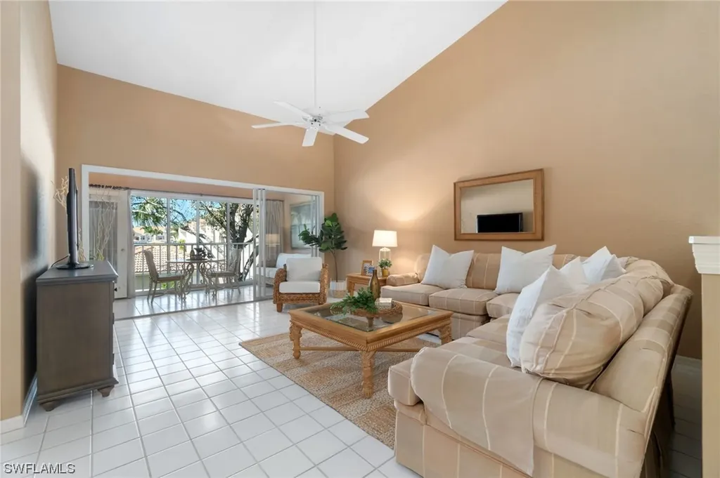 8325 Excalibur Circle Naples FL 34108