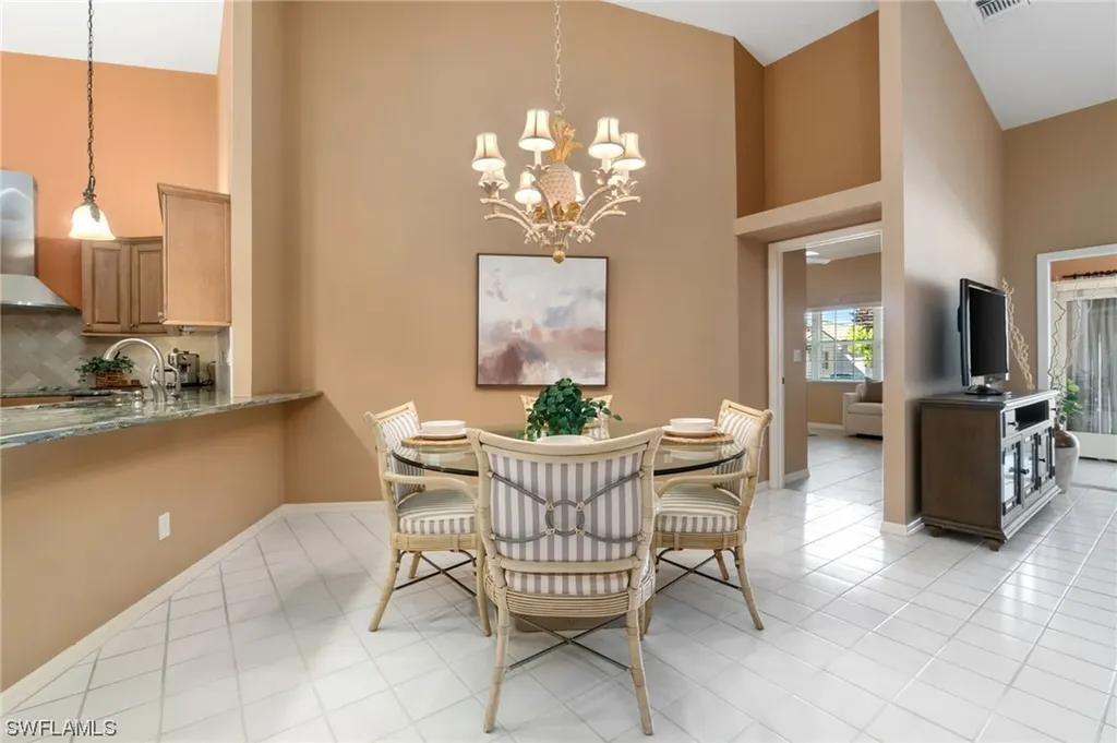 8325 Excalibur Circle Naples FL 34108