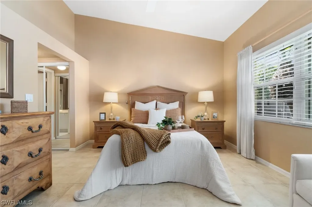 8325 Excalibur Circle Naples FL 34108