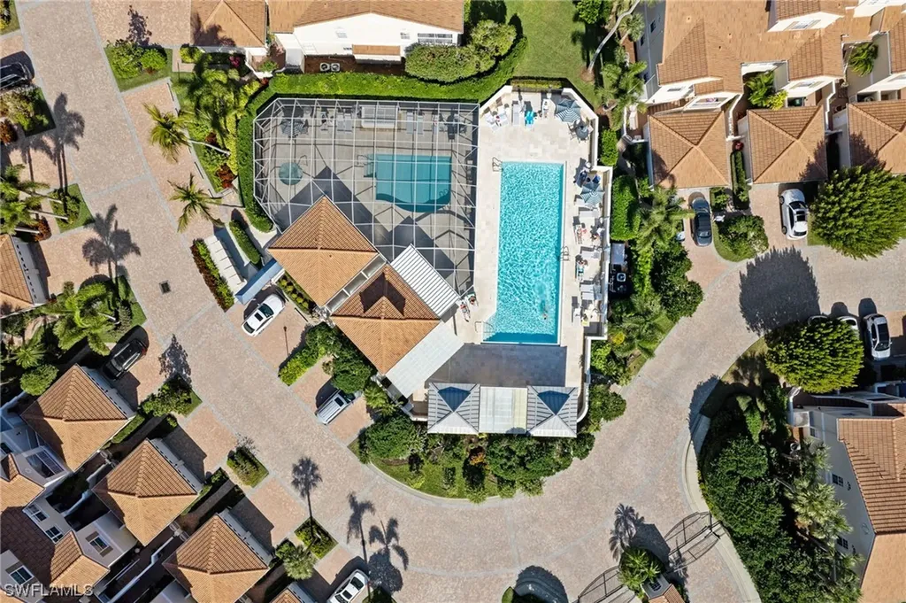 8325 Excalibur Circle Naples FL 34108