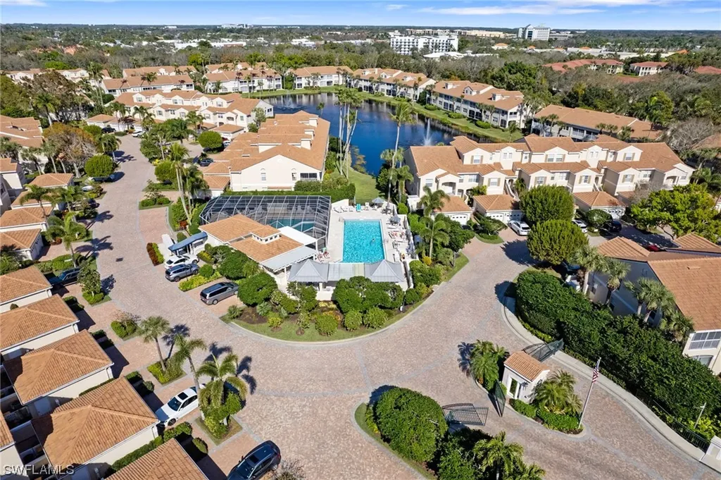 8325 Excalibur Circle Naples FL 34108