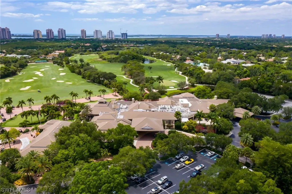 8325 Excalibur Circle Naples FL 34108