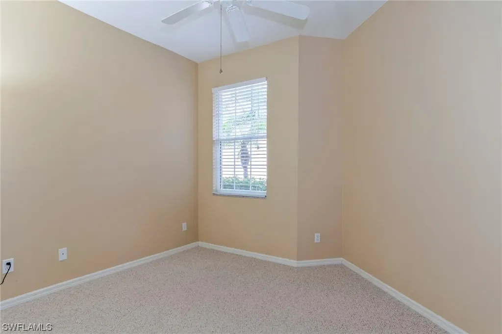 2015 Crestview Way Naples FL 34119
