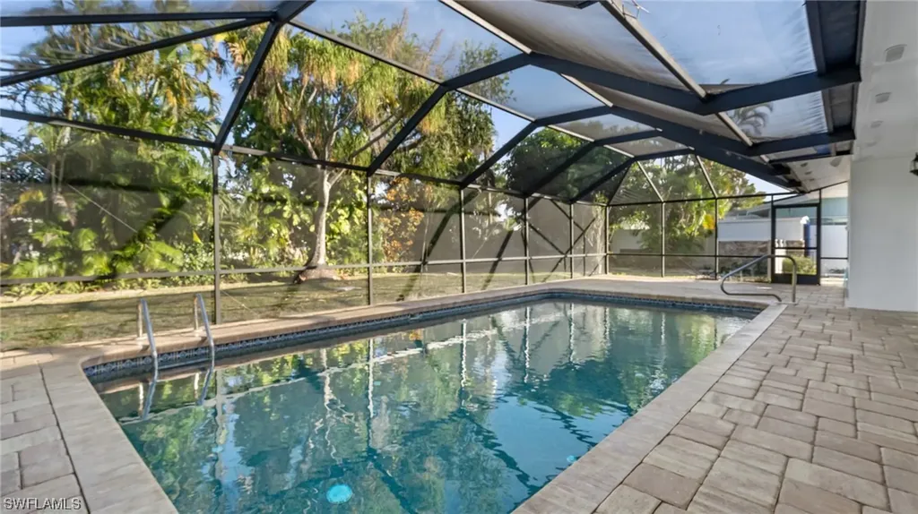 4227 Se 3rd Avenue Cape Coral FL 33904