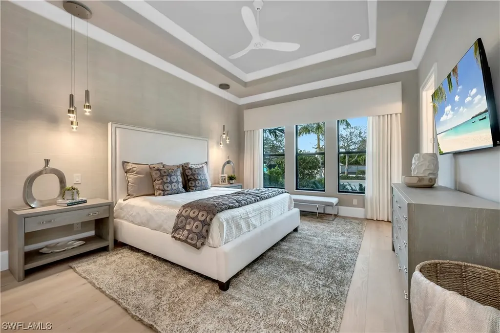 760 Park Shore Drive Naples FL 34103