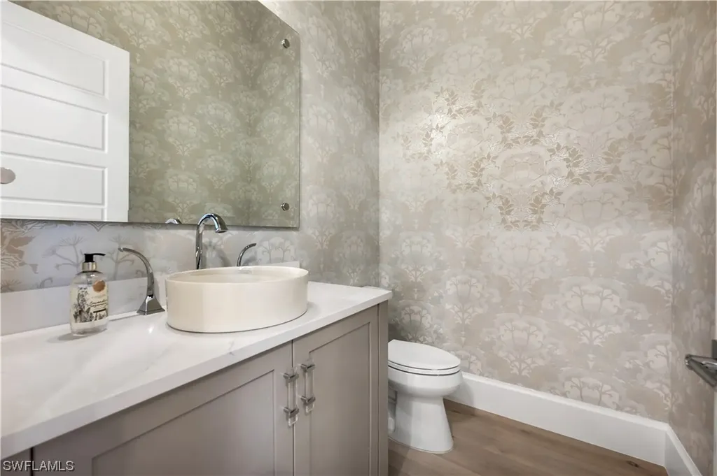760 Park Shore Drive Naples FL 34103