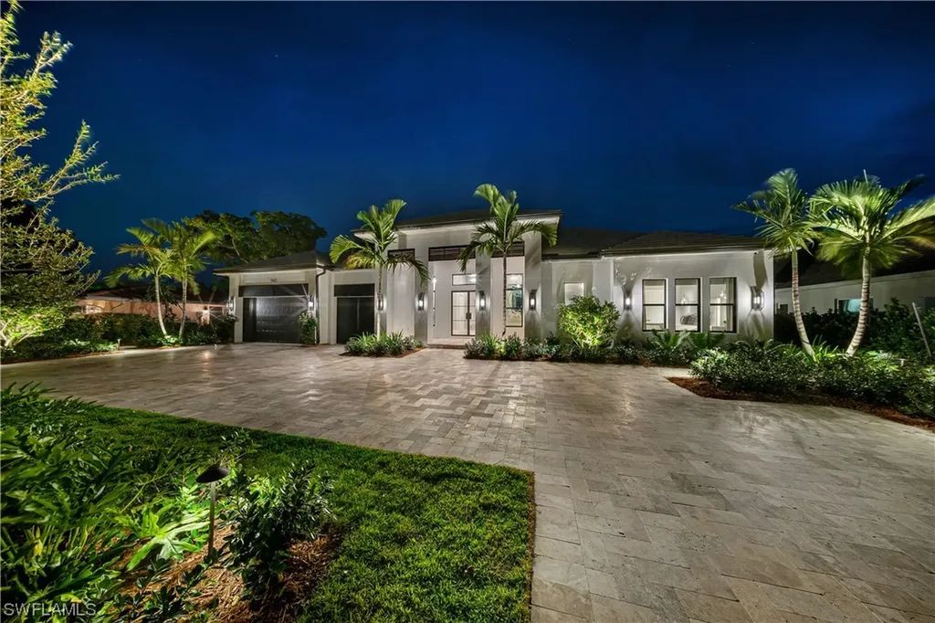 760 Park Shore Drive Naples FL 34103
