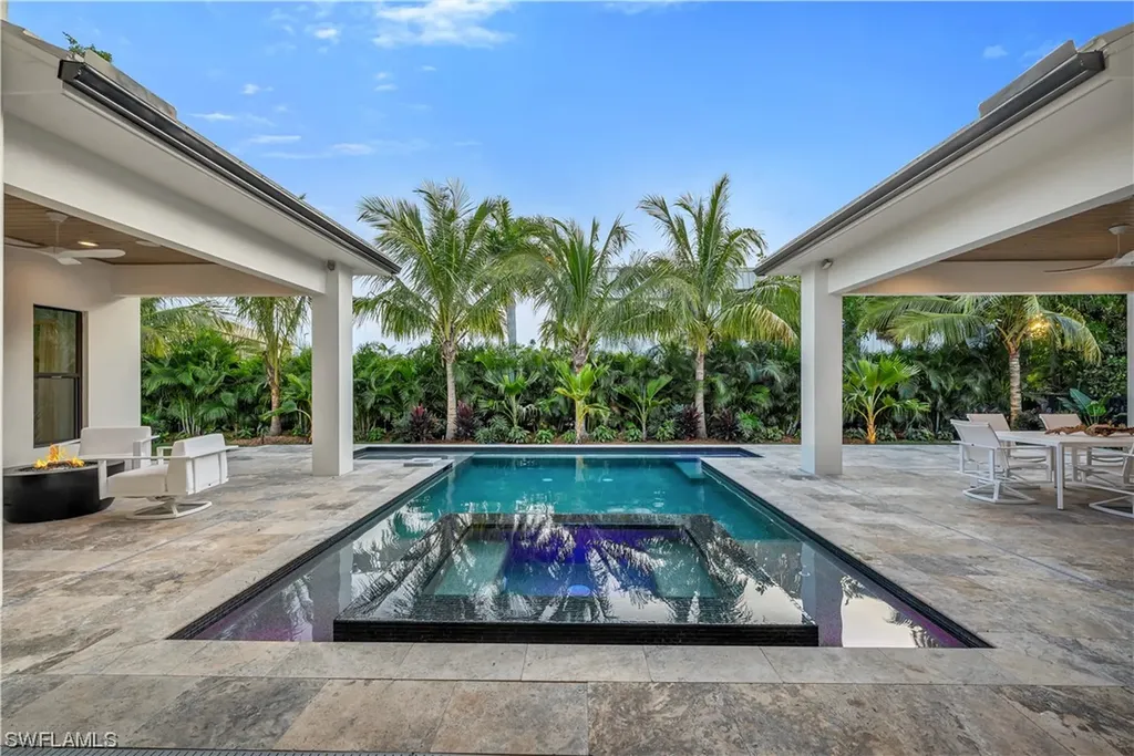 760 Park Shore Drive Naples FL 34103