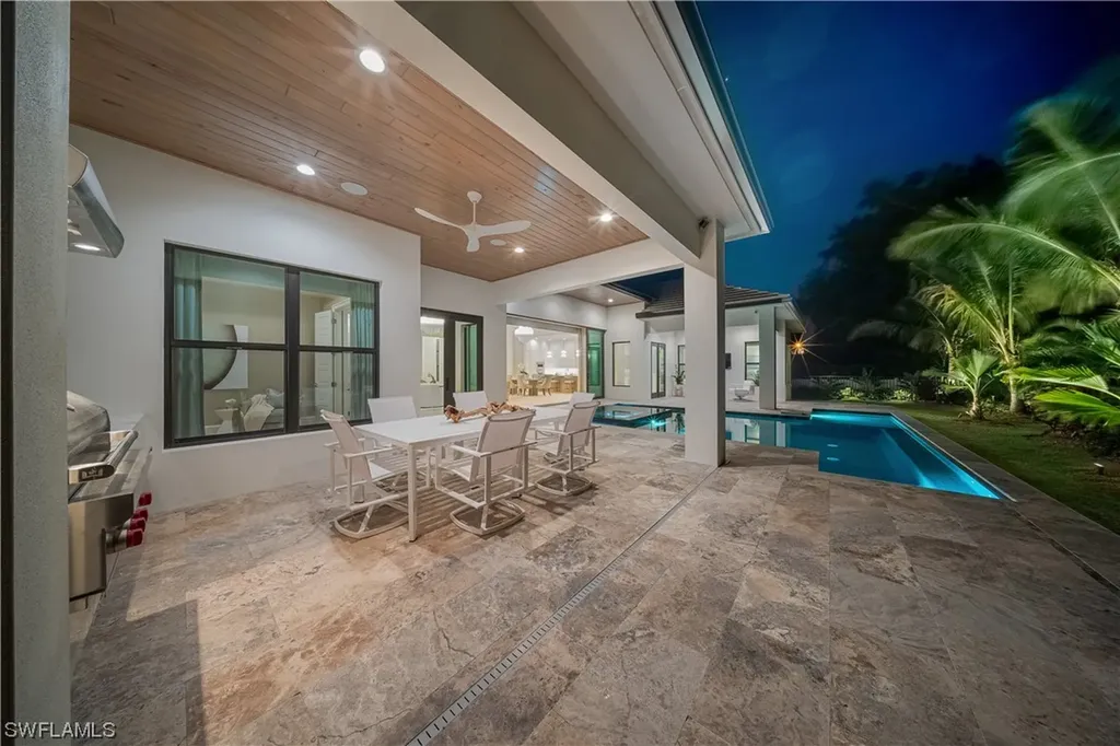 760 Park Shore Drive Naples FL 34103