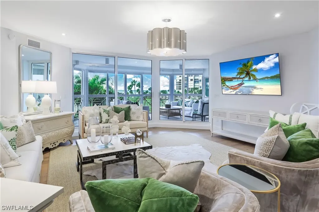 4021 Gulf Shore Boulevard N Naples FL 34103