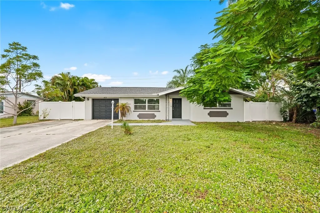 1631 Manor Avenue Fort Myers FL 33901