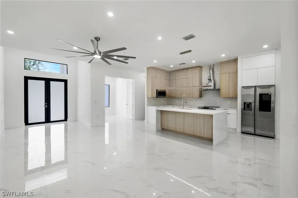 181 18th Avenue NW Naples FL 34120